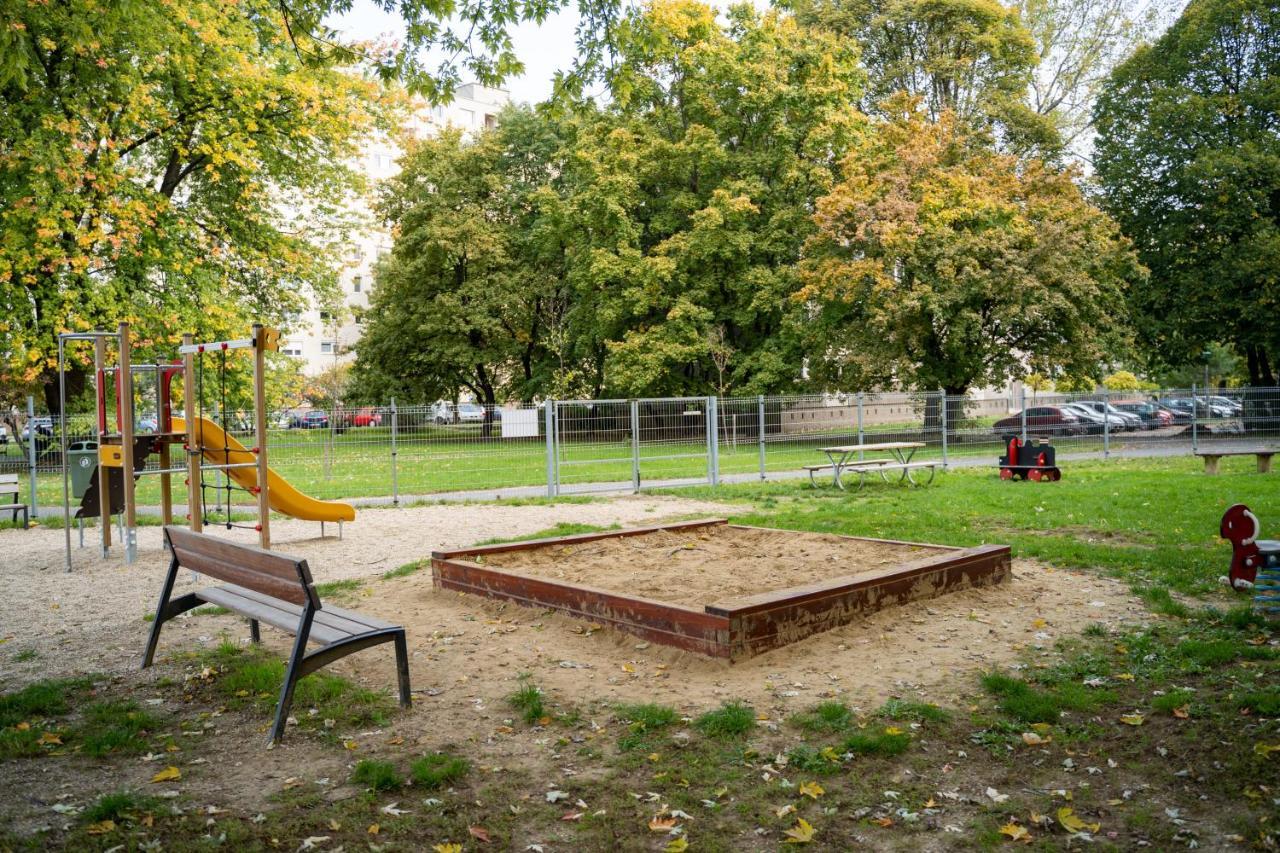Comfort 66 - Real-Life 3-Room Family Stay With 4 Beds Miskolc Exterior photo